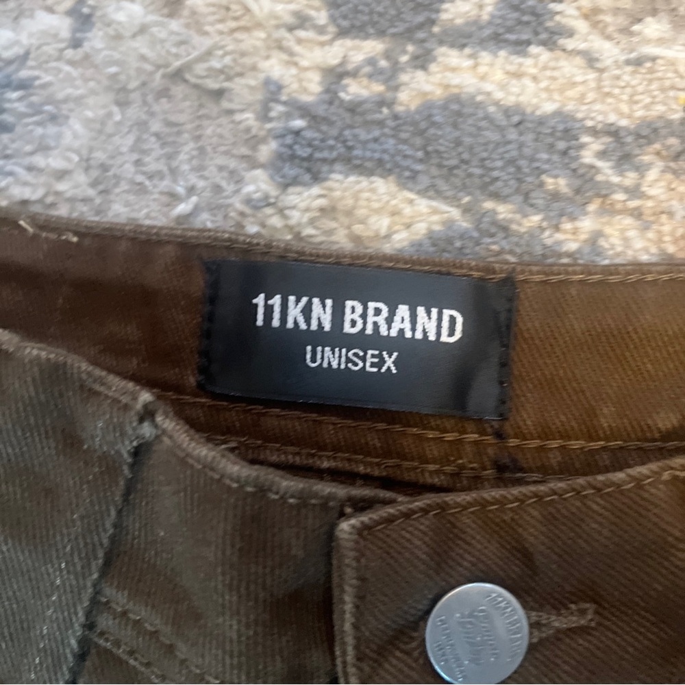 11KN Brown Cargo Pants Size Small Stars Pass By Leave Traces Puzzles - Picture 4 of 9